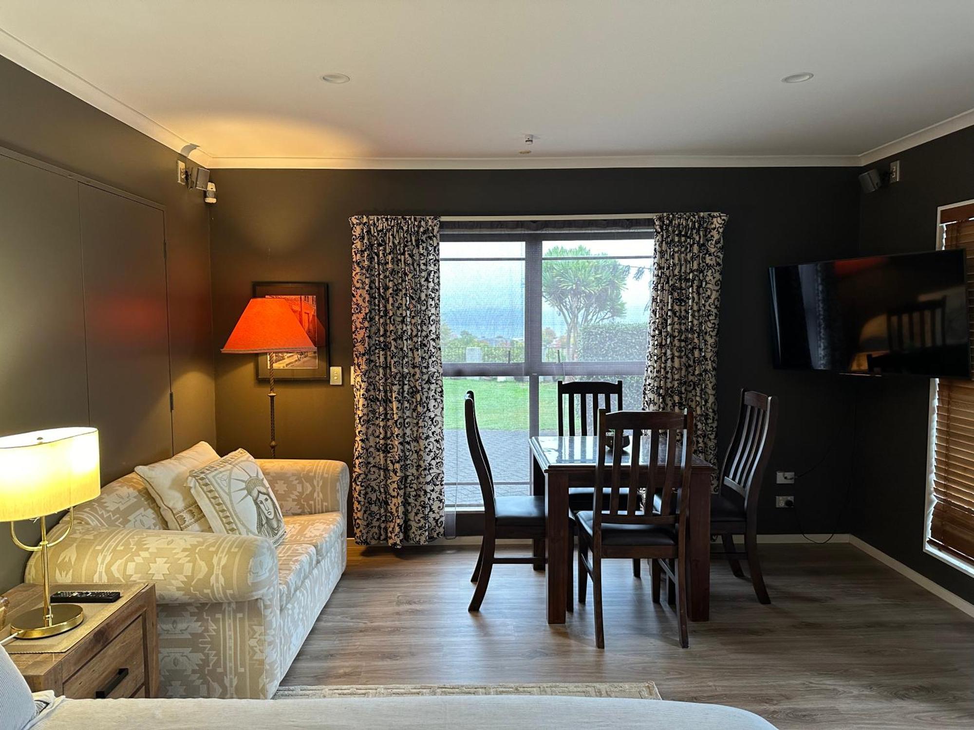 Lakeview Holiday Hideaway Taupo Exterior foto